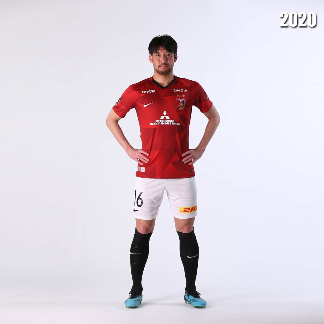 浦和レッドダイヤモンズさんのインスタグラム写真 - (浦和レッドダイヤモンズInstagram)「【2020 PLAYERS】 16 MF 青木拓矢 AOKI Takuya 1989.9.16 179cm/77kg #urawareds #浦和レッズ #青木拓矢 #MF #Jリーグ」4月15日 14時35分 - urawaredsofficial