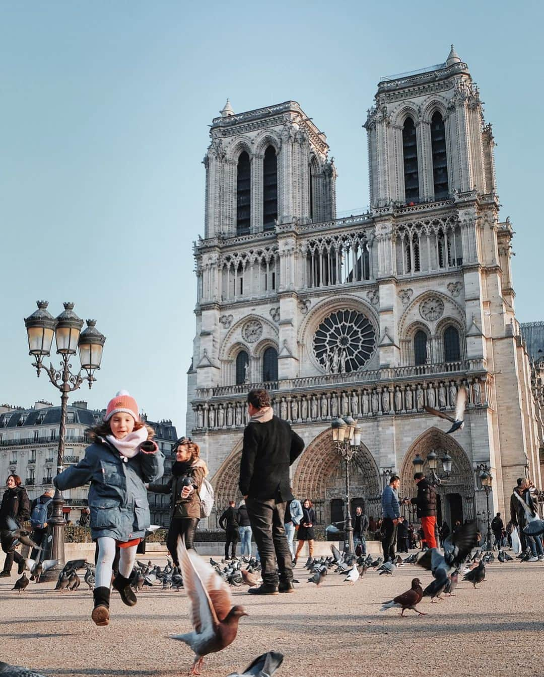 nathparisさんのインスタグラム写真 - (nathparisInstagram)「NOTRE DAME DE PARIS... . Il y a 1 an j’étais à New York quand Notre Dame à pris feu, j’ai découvert ce drame sur internet, cela m’a boulversé. Aujourd’hui encore nous vivons des moments difficiles alors voici une sélection d’images avant le drame, pour se souvenir et dans l’espoir de retrouver des jours meilleurs 💛 Prenez soin de vous ! . Photos (2015-2018) #notredamedeparis #notredame」4月15日 17時05分 - nathparis