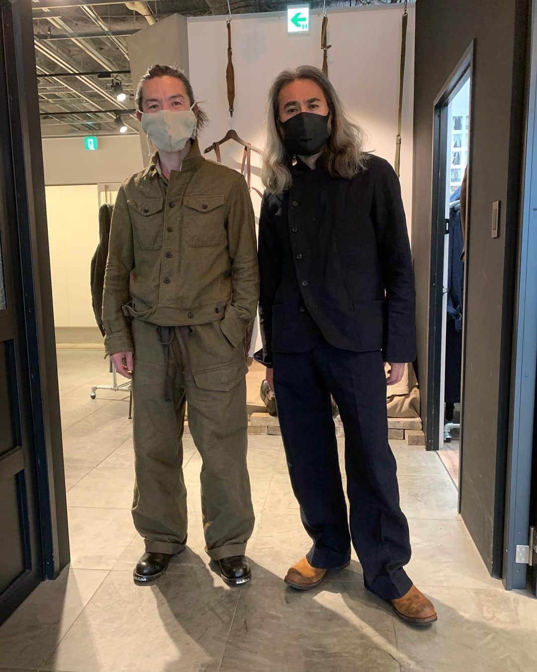杉原勇武のインスタグラム：「デザイナーの西谷くんがやってるブランド「SUS-SOUS」 今1番好きなブランド❗️ 次回のAWの楽しみです。 4月3日撮影」