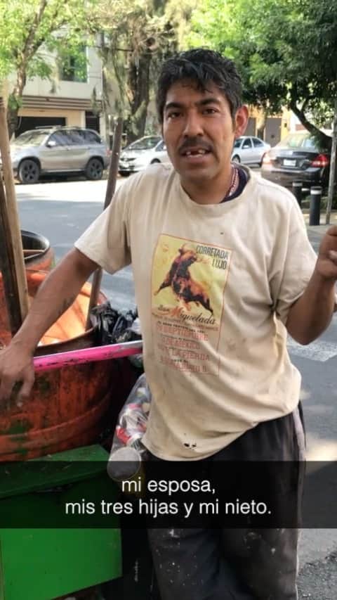 ナタリア・コルドバ・バックリーのインスタグラム：「@eldiadespuesmx nos invita a quedarnos en casa. Hay muchas personas que no pueden hacerlo, quienes podemos ayudémos. En casa por ti, por mi, y por todos nuestros compañeros. Viva #Mexico ✨🇲🇽✨」