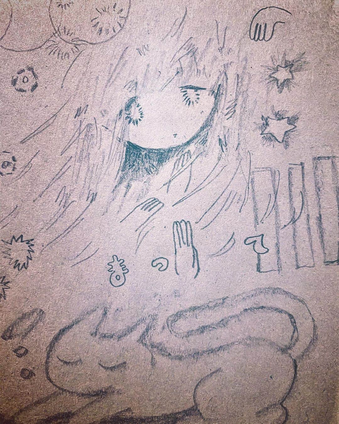 DAOKOさんのインスタグラム写真 - (DAOKOInstagram)「Humans singing like a praying for the humans. #drawing」4月1日 2時48分 - daoko_official