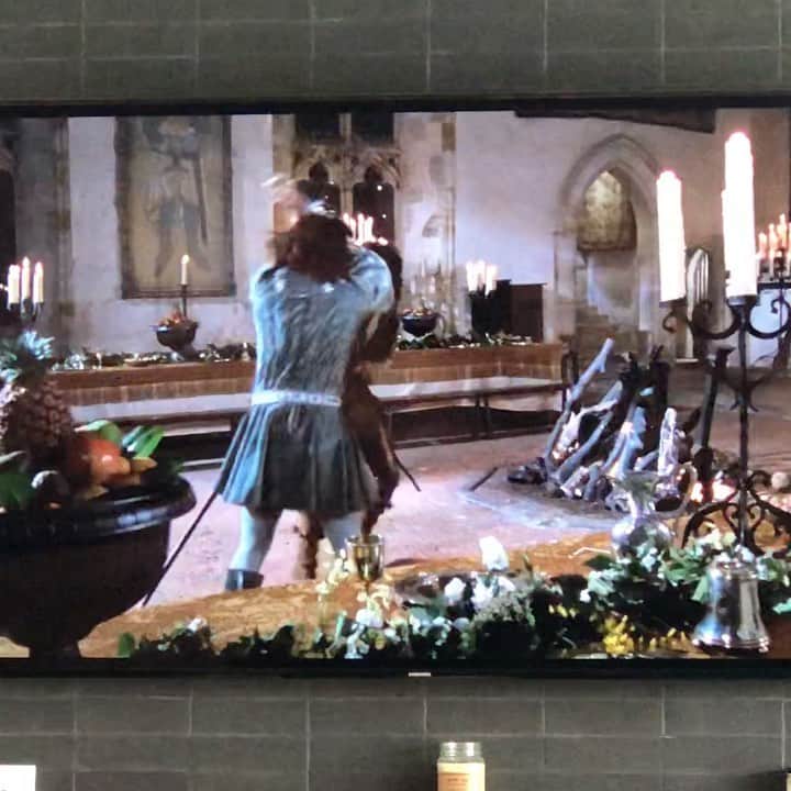ブレッキン・メイヤーのインスタグラム：「This counts as History class for home school...right? #GirlDad」
