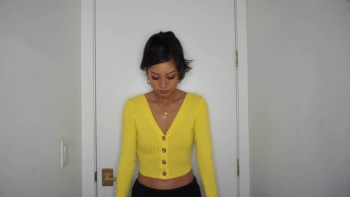 エイミー・ファムのインスタグラム：「working on my tik tok dances」