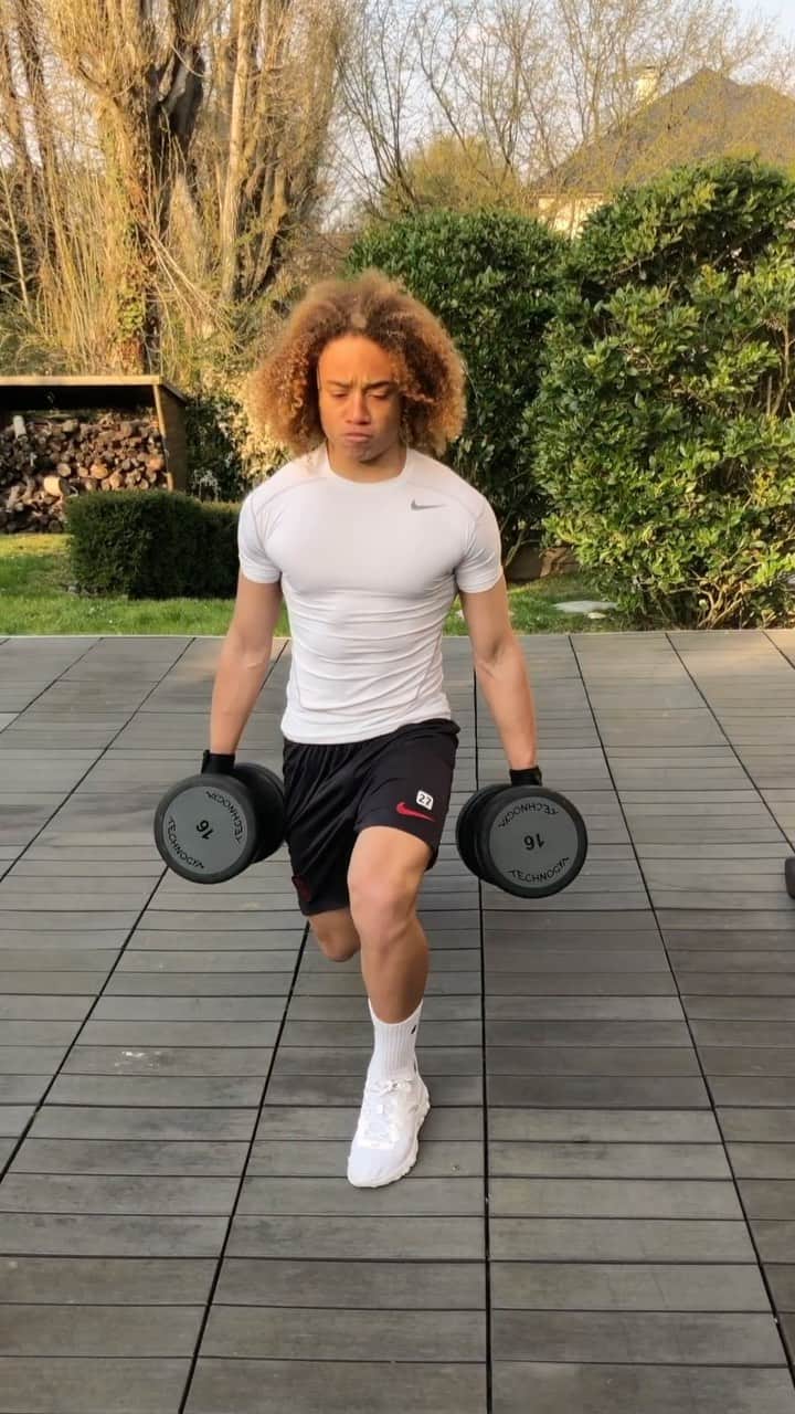 シャビ シモンズさんのインスタグラム動画 シャビ シモンズinstagram Great Workout W Coachzworld Training Gym Keeppushing Footballdreams Everydayisdayone Futbol Sport Football Soccer Love Player Lovethisgame