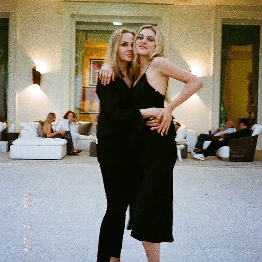 ニコラ・ペルツのインスタグラム：「my best friend」