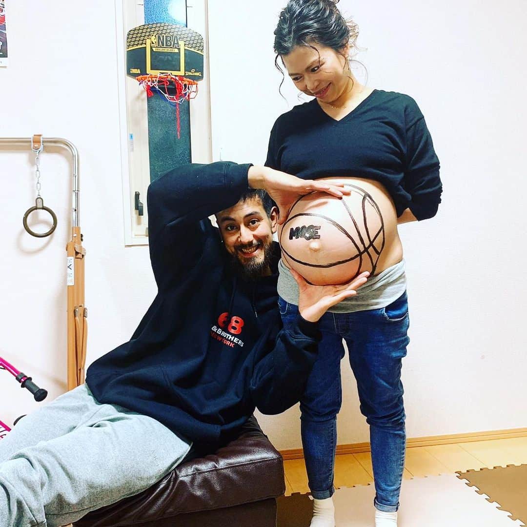 眞庭城聖のインスタグラム：「3.31 眞庭家3人目の子供が産まれました‼️ 孟聖(もうせい)4054㌘　54㌢のビッグベイビー👶 3人目にして初めて立ち会えました🙌 これからも眞庭家を宜しくお願い致します🙇‍♂️ #孟聖　#baby #family」