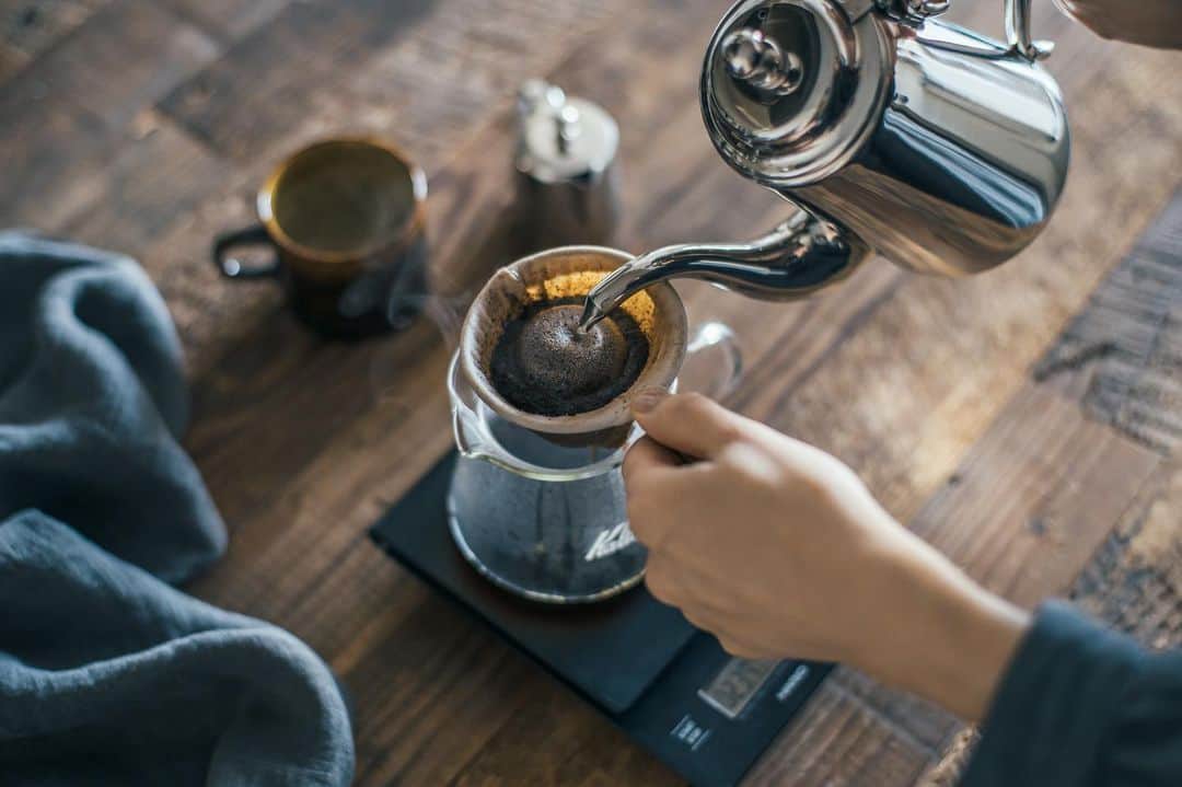 Nanaのインスタグラム：「nel drip brewing . . #sonya7iii  #おうち時間 .」