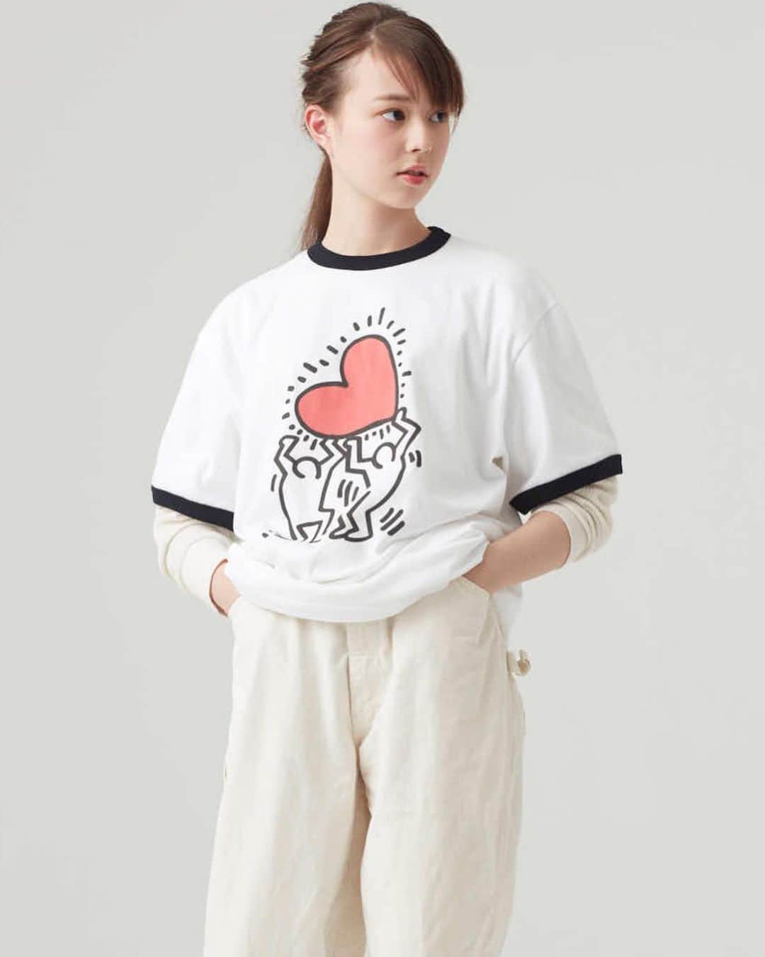 木下絵里香さんのインスタグラム写真 - (木下絵里香Instagram)「・ ・ @dreamprint3 さんの、 ウェブサイトに 載せていただいています！ ・ Tシャツの種類がたくさん あって楽しい撮影でした😆💕 ・ ・ よかったらウェブサイトを ご覧ください ↓ ↓ https://dream.tc/ ・ ・ #tシャツ#dreamprint#クラt#体育祭#文化祭#学校祭#オリジナルtシャツ#japanesegirl#Japanesemodel#schoolgirl」4月1日 19時26分 - _erika__k__