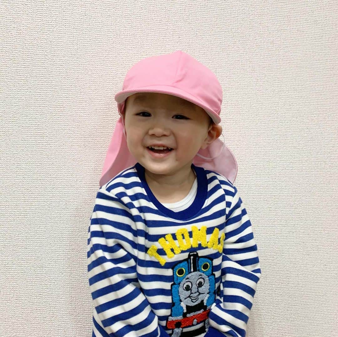 あすかさんのインスタグラム写真 - (あすかInstagram)「ㅤ ㅤ ㅤ ㅤ ㅤ ㅤ 4月🌸 ㅤㅤ ㅤ  ㅤ  保育園かなぁと考えていたけど ついに幼稚園です。あっという間。 ドキドキワクワクしています💭 ㅤ  ㅤ ㅤ  ㅤ ばぁちゃん👵🏼に買ってもらった トーマスの服。それはそれは半端なく喜んで パジャマにしていてすごくお気に入り。 ㅤ ㅤ ㅤ ㅤ ㅤㅤ  今こんな状況ですが、私も息子も新しい環境。 最初は絶対泣くと思うけど、お友達と沢山 遊んで色々学んで成長して欲しいな♩  ㅤ ㅤㅤ  ㅤ ㅤ  #coordinate#locari#mamagirl#今日の服#コーディネート#カジュアル#シンプル#2歳#生後5ヶ月#新米ママ#男の子ママ#9月生まれ#新米ママ#子育て#親バカ#男の子#男の子ママ#息子#ベビフル#ベビーコーデ#ベビーフォト#ママリ#コドモノ#コノビー#コドモダカラ#ベビリトル#キズナ#赤ちゃんのいる生活#新しい環境#幼稚園#幼稚園ママ  ㅤ ㅤ  ㅤ ㅤ ㅤ」4月1日 19時30分 - ask_____10