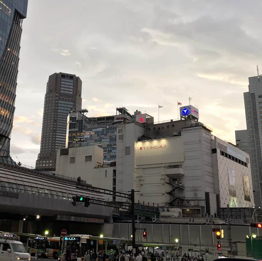 Kダブシャインのインスタグラム：「さようなら。東横線は名前変えないでね😢」