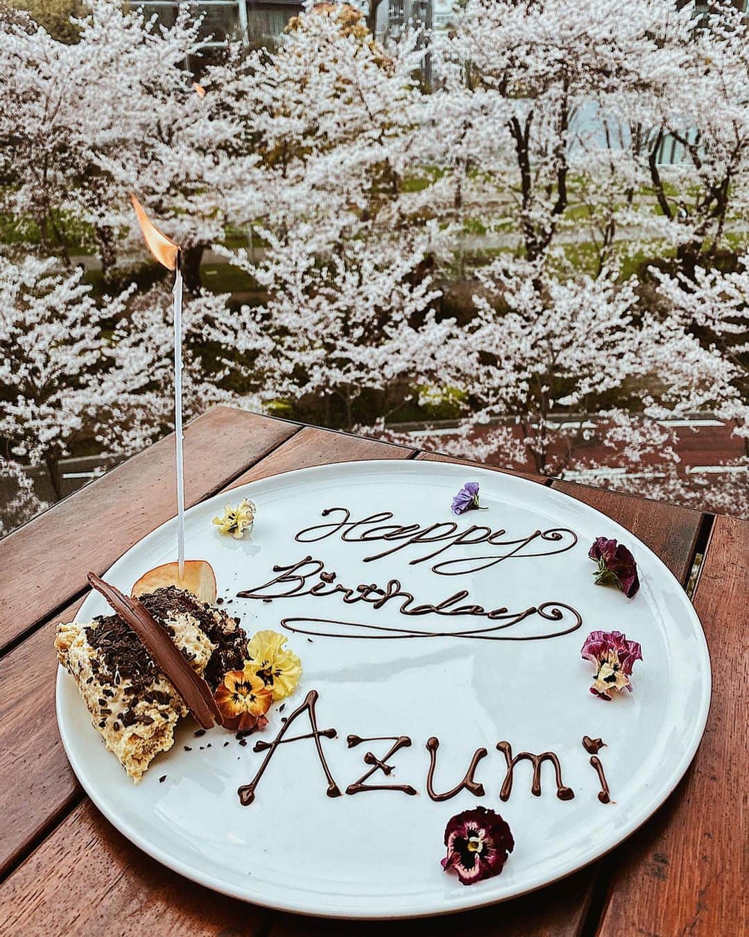 のインスタグラム：「🥺🌸🌼🎂🤝💗 . #surprise #bd #happybirthday #cherryblossom #lunch #japanesegirl #thx #love  #お誕生日 #おめでとう私 #お誕生日ケーキ」