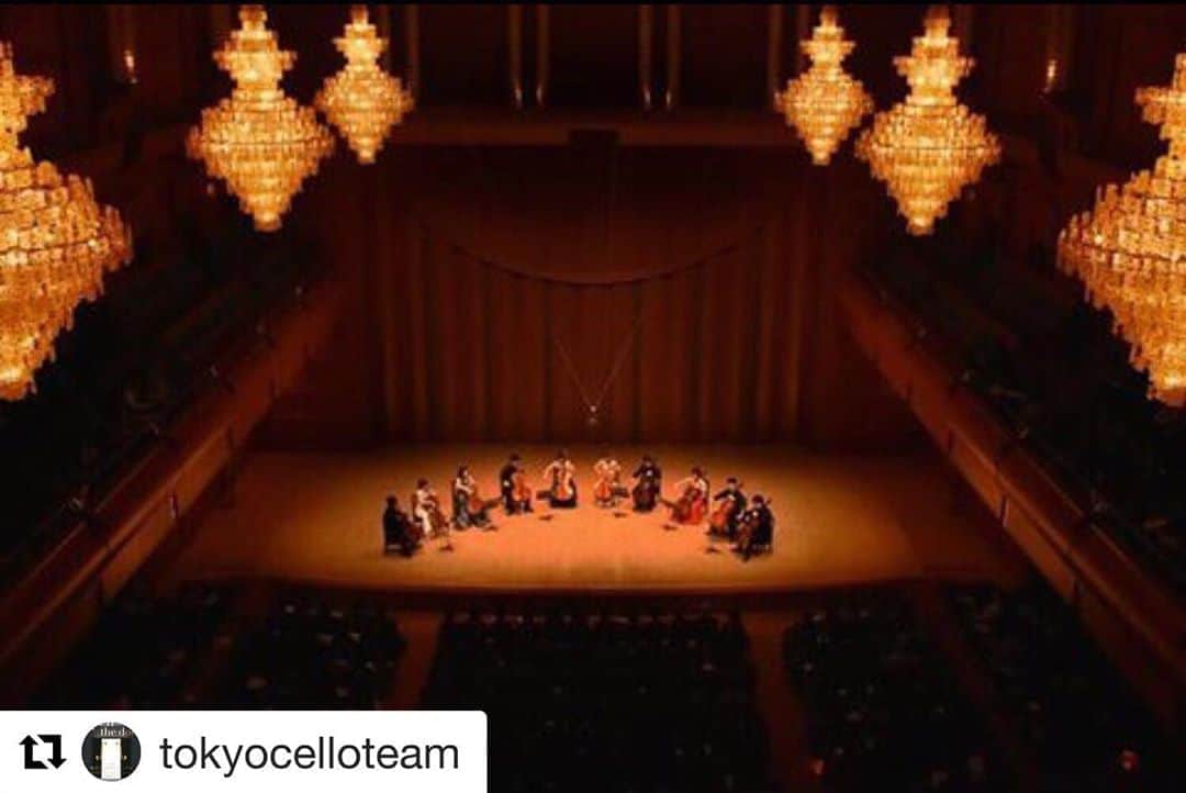 新倉瞳さんのインスタグラム写真 - (新倉瞳Instagram)「Stay tuned.. Tokyo Cello Ensemble  東京チェロアンサンブルの公演につきましての現状のご報告です🍀 ・ ・ #repost @tokyocelloteam 【第12回東京チェロアンサンブル公演につきまして】  東京チェロアンサンブルの三宅依子です  さて、本日は、５月８日（金）に予定をしております第１２回東京チェロアンサンブル公演につき、現在の状況をご報告させていただきます  現時点においては『公演開催』の予定でおりますが、皆様もご存知の通り、まだまだコロナウィルスは猛威を奮っており 予断を許さない状況となっております  この度のコロナウィルスの影響により、２月末から演奏会の中止や延期が続いておりますが、 東京チェロアンサンブルのメンバーをはじめ、我々演奏家は皆様に音楽をお届けしたいという強い気持ちがございます  できる限り、東京チェロアンサンブルの公演を開催したいと思っておりますが、 ただ何より大切なのは、皆様のお身体の安全であり、人の命です この大切な命を守るために、今後も情報を集め、慎重に判断をして参る所存です  公演を楽しみにしてくださっている皆様には、ご迷惑、ご心配をおかけしますが、もう少しお時間を頂戴したく存じます  なお、公演を行う場合においても、ご自身の健康を最優先していただき、 ご来場になれないお客様には、ご希望に応じた払戻し等の対応も考えて参ります  詳細などが決まり次第、SNSなどでご報告をさせていただきますので、どうぞよろしくお願いいたします  #東京チェロアンサンブル #TCE #チェロ #チェロアンサンブル #東京チェロアンサンブル2020 #東京チェロアンサンブルメンバー #cello #celloensemble #tokyocelloensemble #tokyocelloensemble2020」4月1日 13時28分 - hitominiikura