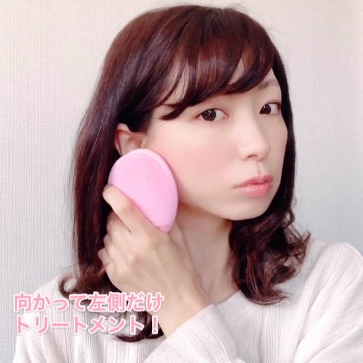 のインスタグラム：「LUNA3  @foreo_jpを使って、半顔のみビフォーアフターにチャレンジ❤️ ・ 目元・口元・フェイスラインなどのトリートメントメニューを、向かって左側のみしてみました😌 ・ トリートメント後、フェイスラインがスッキリして目元も上がった感じ😍 ・ このビフォーアフターを体感すると、病みつきになります✨ ・ #FOREO #FOREOスウェーデン #LUNA3 #スキンケア#洗顔ブラシ　#ママ美容　#美容　#ホームトリートメント　#目元ケア　#口元ケア　#フェイスライン」