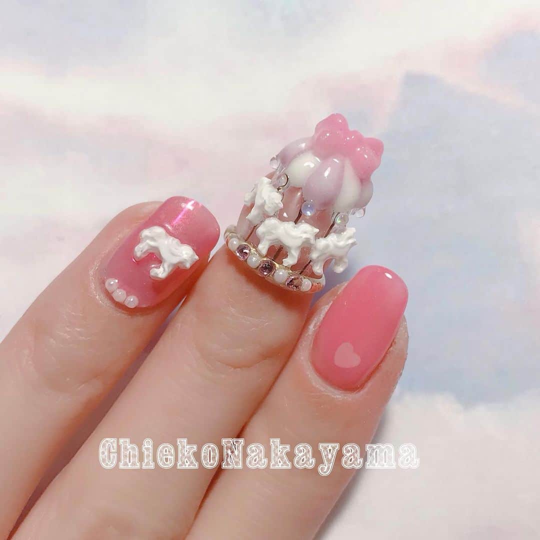 なかやまちえこのインスタグラム：「@stampnailring にてなかやまかちえこハンドメイド #リングネイル シリーズ✨ 本日04/01 12:00-から新作販売開始となっております✨✨⠀ 魔法少女シリーズ！！⠀ merrygoroundはすでに完売商品となっております😭🙏ご購入くださった方々ありがとーございました😭🙏💕💕⠀ ぜひたくさん一緒に出かけてあげてください🥰🥰🥰✨⠀ その他リングも数に限りがございます。⠀ 1点1点手作りの為同じお色の組み合わせのデザインはありませんので、気になる方はお早めに😌🙏✨✨ ⠀ ご購入は @stampnailring  のプロフィールから販売サイトに飛んでいただくか、ストーリーから飛べます！🕊 ⠀ #リングネイル は指先に #リング をはめていただくのみの取り外し簡単に爪先のオシャレを楽しめる商品です✨⠀ ⠀ #スタンピングネイルリング のアカウントのストーリーハイライトのところからもショッピングサイトに飛べます！⠀ よろしくお願い致します😌🙏🙏✨⠀ ⠀ #nail #nails #nailart #ネイル #美甲 #ネイルアート  #japanesenailart #manucure #japanesenails #manicurist #gelnails #أظافر #네일아트 #vẽmóng #ngườiđẹp  #เพ้นท์เล็บ #искусствоногтя #artedeuñas #เพ้นท์เล็บเจล #ジェルネイルデザイン #ネイルデザイン #senikuku #nagelkunst #ゆめかわネイル #オーロラネイル #ゆめかわいい⠀⠀ ・意匠登録済（デザイン特許）STAMPNAIL ・実用新案登録済（使い方特許）STAMPNAIL」