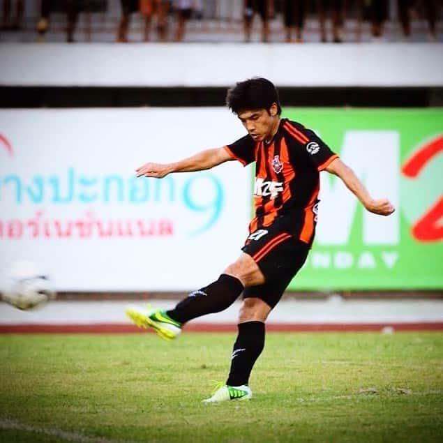 馬場悠企さんのインスタグラム写真 - (馬場悠企Instagram)「2nd year season in Thailand,Bangkok FC 2013年の2年目はバンコクFCでプレーしました。 ありがとうございます😊🙏 #2013 #🇹🇭⚽️ #bangkokfc #2年目 #no21 #division1 #4位 #昇格あらず #8goal #8assist #thai #league  #footballplayer  #love #instagood  #instadaily  #instagram」4月1日 14時49分 - yuki_bamba32