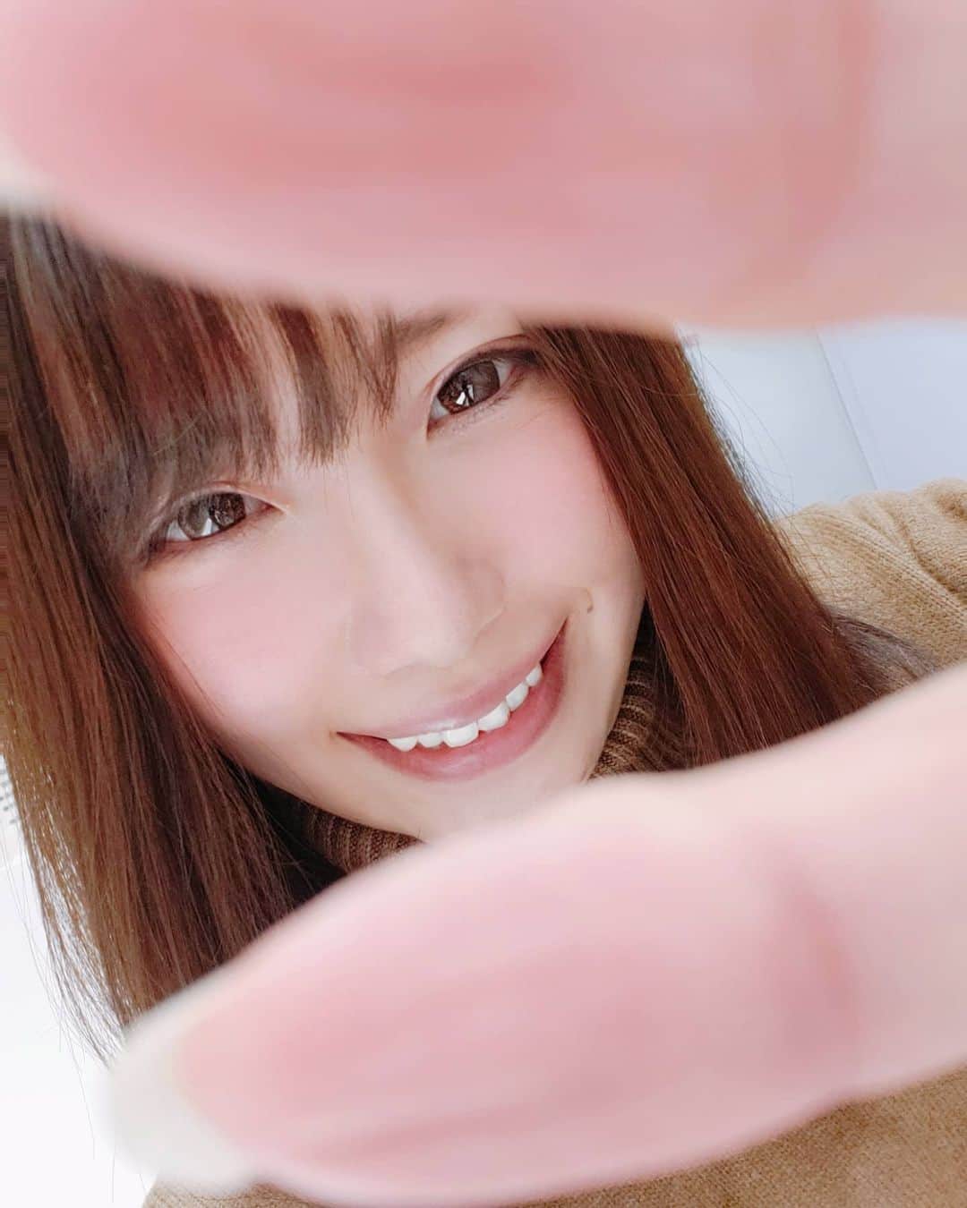 山内もえのインスタグラム：「. . ぴーすぴーす！✌(´>ω<｀)✌ . . https://free-model.jp . . #フリーモデル #山内もえ #撮影依頼受付中 #撮影 #サロンモデル #sexy #被写体 #model #モデル #写真 #smile #デカ目 #beauty #pretty #cute #eye #idol #偶像  #瞳 #natural #photo #可爱的 #portrait #portraitphotography #makeup #photography #写真好きな人と繋がりたい #グラビア」