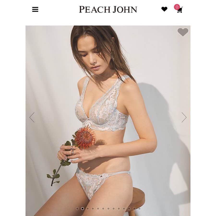 松井由貴美のインスタグラム：「* 💚🤍💚🤍💚🤍 .  @salonbypj @peachjohn_official .  #salonbypeachjohn #peachjohn #lingerie」