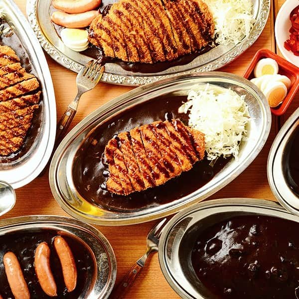 ゴーゴーカレーのインスタグラム：「ゴーゴーカレーは以下の店舗でウーバーイーツがご利用いただけます🍛 お近くの方は是非ご利用ください❗️ テイクアウトは全店舗可能です、その他レトルトカレーはオンラインで販売もしております🦍 【Uber Eats実施店舗】 新宿総本店、西新宿店、新宿東口駅前スタジアム、新宿御苑スタジアム、歌舞伎町スタジアム、お茶の水駅前店、大手町日本ビルパーク、渋谷警察署前スタジアム、渋谷警察署前スタジアム、六本木スタジアム、北千住宿場町通りスタジアム、アリオ葛西スタジアム、プレナ幕張スタジアム、川崎モアーズスタジアム、ヨドバシ横浜スタジアム、港北TOKYUスタジアム . . . #ゴーゴーカレー #curry #金沢グルメ #japanese  #お得 #gogocurry #カレー #カレーを華麗にいただきます #お取り寄せ #日本 #japan #金沢カレー #金沢 #石川 #カレー部  #揚げ物 #foodstagram #写真好き #カツカレー #yummy #サービス　　#食べ歩き  #curry  #japanese  #お得#金沢 #石川 #カレー部 #ウーバーイーツ  #フードデリバリー #ubereats」