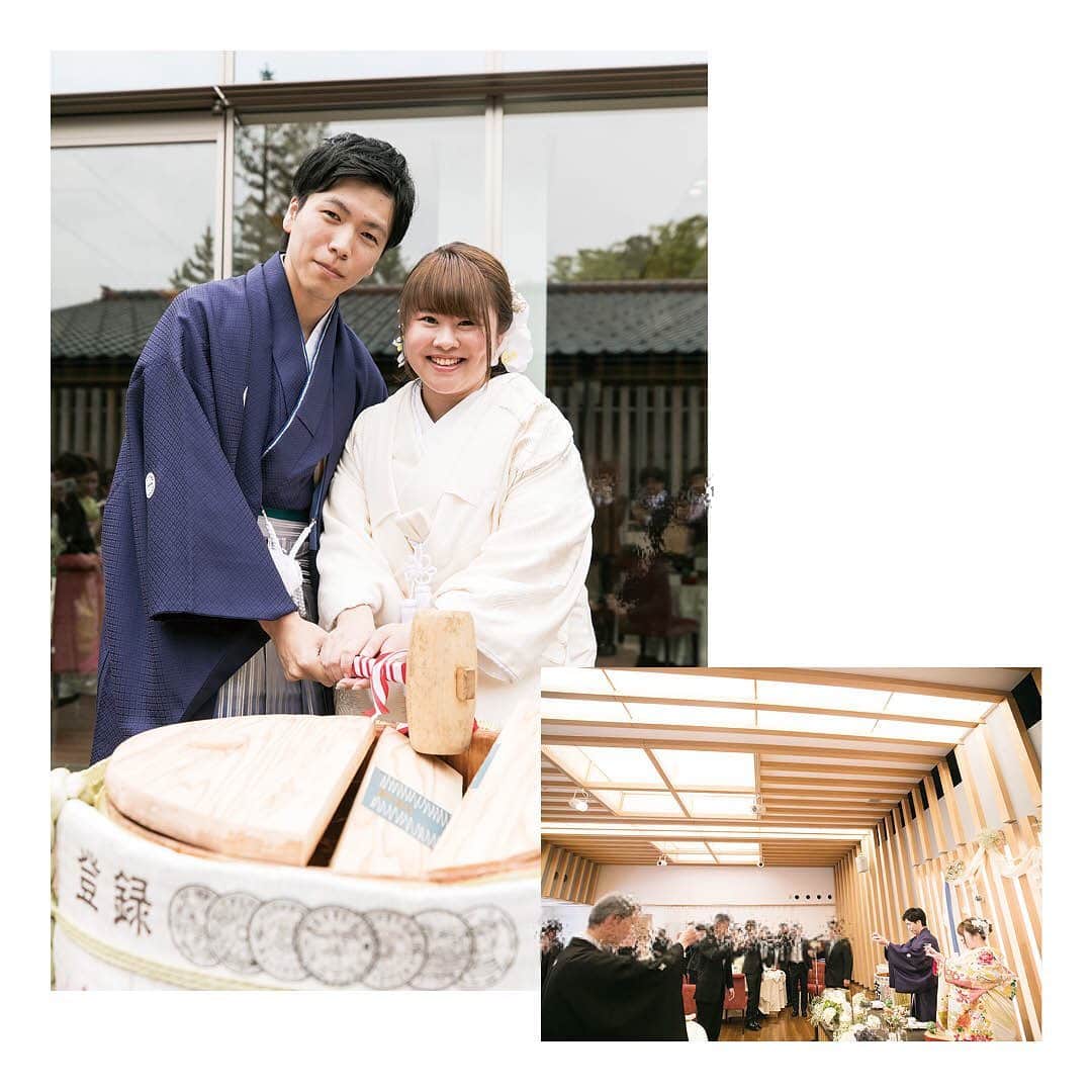 結婚SANKA(けっこんさんか)さんのインスタグラム写真 - (結婚SANKA(けっこんさんか)Instagram)「＼ウエディングレポ／ 『由緒ある神社での結婚式。ゲストと過ごした荘厳な時間に感動！』富山県富山市　Sさん＆Rさんカップル . 髙瀬神社 . 緑が美しい境内を、ゲストと列をなして神殿へと向かう「参進」の儀式🌿 . 「神聖な雰囲気の神殿での挙式は、鳥肌がたつくらい緊張しました」と、新婦Rさん。大和言葉の祝詞に、生演奏の雅楽の響き、巫女の舞など、伝統と格式を感じる儀式は、ゲストにも新鮮だったようです⛩ . 挙式後に行なった大盛り上がりの「もちまき」は、福井の結婚式文化からヒントをゲット。みんな、無邪気に楽しみました🌟 . 披露宴の前には、会場のテラスで鏡開きを🍶樽はそのまま会場にディスプレイし、ゲストが自由に飲めるようにしたのだそう。 . お色直し中座では、お母さんをお手引き役に指名！「手をつなぐのは十年以上ぶりで、喜んでくれました」と新郎Sさん。旗付きのケーキが当たったゲストには、サプライズのプレゼントを🎁 . 前撮りは桜の季節に、神社近くの並木道で行いました。新郎Sさんの愛車も使ってフォトジェニックな写真を撮影📷「結婚式当日は慌ただしくなると思い、前撮りはゆっくりと。思い通りに撮影できたのでよかったです」と、二人も大満足！ . 白無垢に憧れて神社での結婚式を選んだ二人。七五三や初詣など、家族で度々足を運んでいた場所だったそう。そこに、結婚式という特別な想い出が加わりました。 . . . 結婚SANKAがつくるWebマガジンmarricoでは、髙瀬神社や、そのほかの会場で挙げた北陸カップルのリアルな結婚式をたくさんレポートしています！ . @kekkonsanka_weddingのURLからmarricoのウエディングレポへ . . about 結婚SANKA . 石川・富山・福井の花嫁のための結婚準備メディアです 雑誌とWebサイト、Webマガジン「marrico」の3つで、北陸花嫁に役立つ地元の結婚準備情報を発信中です . . ＼北陸花嫁を応援／ ただいま、結婚SANKAのWebサイトからブライダルフェアを予約＆参加で、最大16,000円分のギフトカードをもれなく全員にプレゼント中。 結婚準備、新生活、息抜きデートに使ってください https://kekkonsanka.com . .」4月1日 17時25分 - kekkonsanka_wedding