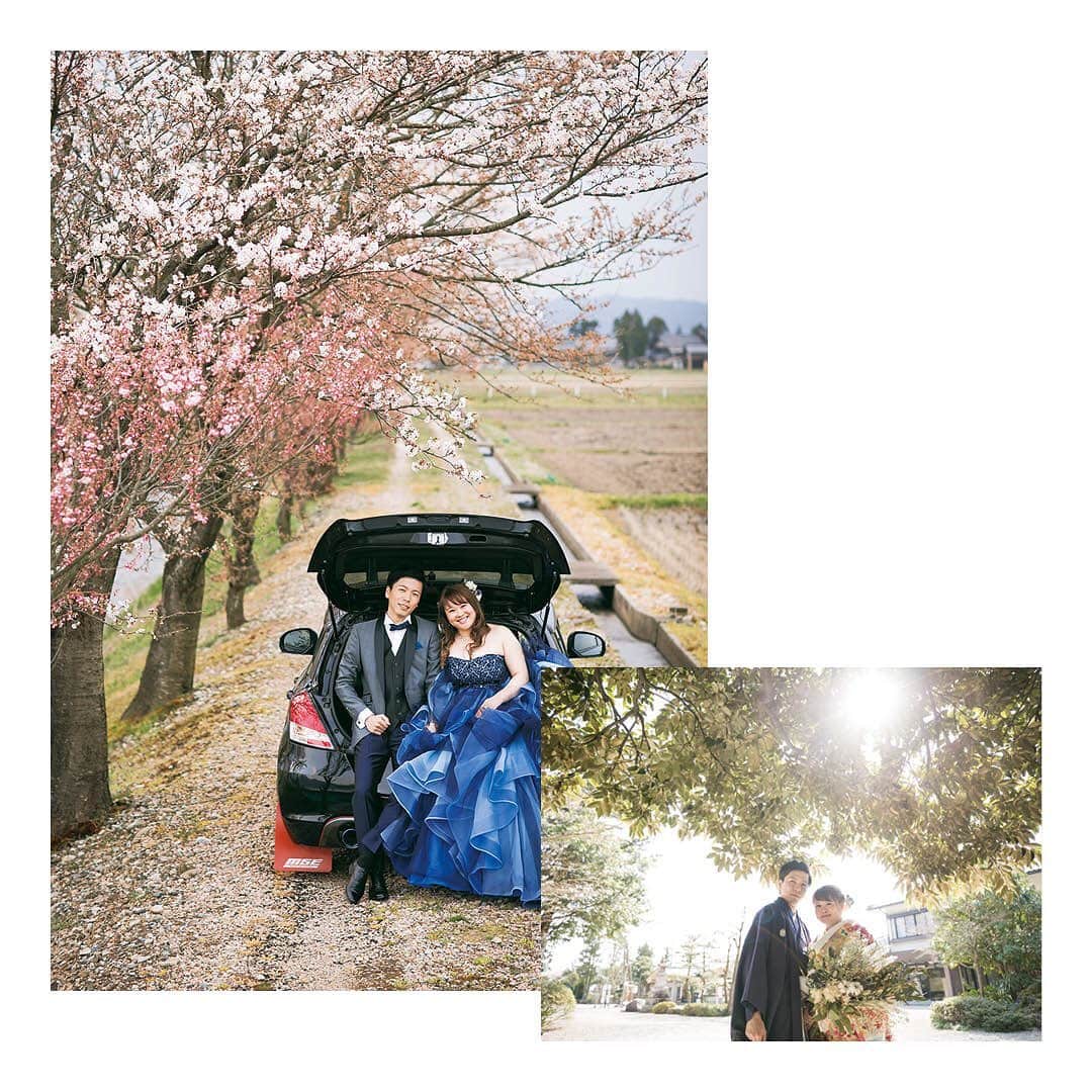 結婚SANKA(けっこんさんか)さんのインスタグラム写真 - (結婚SANKA(けっこんさんか)Instagram)「＼ウエディングレポ／ 『由緒ある神社での結婚式。ゲストと過ごした荘厳な時間に感動！』富山県富山市　Sさん＆Rさんカップル . 髙瀬神社 . 緑が美しい境内を、ゲストと列をなして神殿へと向かう「参進」の儀式🌿 . 「神聖な雰囲気の神殿での挙式は、鳥肌がたつくらい緊張しました」と、新婦Rさん。大和言葉の祝詞に、生演奏の雅楽の響き、巫女の舞など、伝統と格式を感じる儀式は、ゲストにも新鮮だったようです⛩ . 挙式後に行なった大盛り上がりの「もちまき」は、福井の結婚式文化からヒントをゲット。みんな、無邪気に楽しみました🌟 . 披露宴の前には、会場のテラスで鏡開きを🍶樽はそのまま会場にディスプレイし、ゲストが自由に飲めるようにしたのだそう。 . お色直し中座では、お母さんをお手引き役に指名！「手をつなぐのは十年以上ぶりで、喜んでくれました」と新郎Sさん。旗付きのケーキが当たったゲストには、サプライズのプレゼントを🎁 . 前撮りは桜の季節に、神社近くの並木道で行いました。新郎Sさんの愛車も使ってフォトジェニックな写真を撮影📷「結婚式当日は慌ただしくなると思い、前撮りはゆっくりと。思い通りに撮影できたのでよかったです」と、二人も大満足！ . 白無垢に憧れて神社での結婚式を選んだ二人。七五三や初詣など、家族で度々足を運んでいた場所だったそう。そこに、結婚式という特別な想い出が加わりました。 . . . 結婚SANKAがつくるWebマガジンmarricoでは、髙瀬神社や、そのほかの会場で挙げた北陸カップルのリアルな結婚式をたくさんレポートしています！ . @kekkonsanka_weddingのURLからmarricoのウエディングレポへ . . about 結婚SANKA . 石川・富山・福井の花嫁のための結婚準備メディアです 雑誌とWebサイト、Webマガジン「marrico」の3つで、北陸花嫁に役立つ地元の結婚準備情報を発信中です . . ＼北陸花嫁を応援／ ただいま、結婚SANKAのWebサイトからブライダルフェアを予約＆参加で、最大16,000円分のギフトカードをもれなく全員にプレゼント中。 結婚準備、新生活、息抜きデートに使ってください https://kekkonsanka.com . .」4月1日 17時25分 - kekkonsanka_wedding