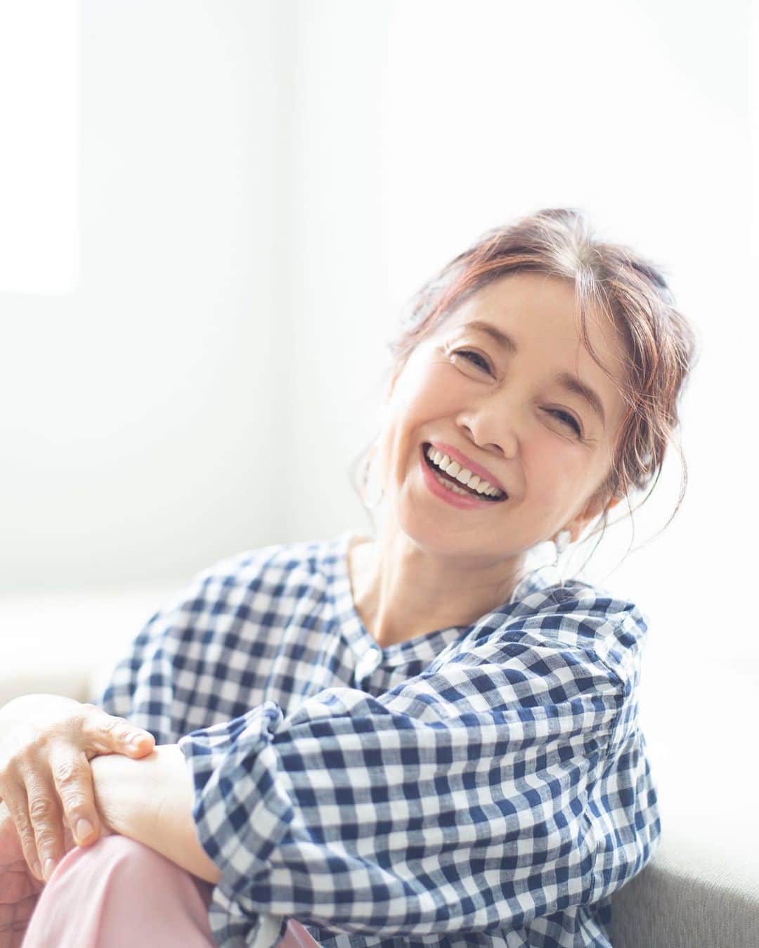 花盛友里のインスタグラム：「風吹じゅんさんの書籍「WIND」撮影させていただきました。  本当に本当に素敵な人！ そしてオシャレええええ。 こんな大人になりたい。。。。 出逢いに感謝♡」