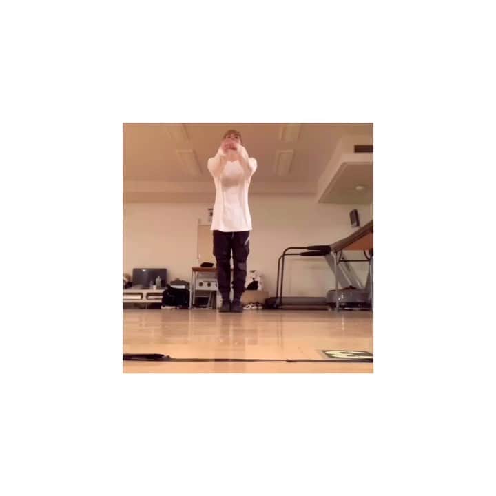 木下流声のインスタグラム：「. 何なんw @sunchang_ganmi さんレッスン🙏  #何なんw #藤井風 #lesson #最後w」