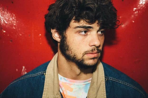 ノア・センティネオのインスタグラム：「In case anyone wants to know what the end of my year is gonna look like... Si algunos de ustedes quieren saber que yo voy a hacer al fin del año...」