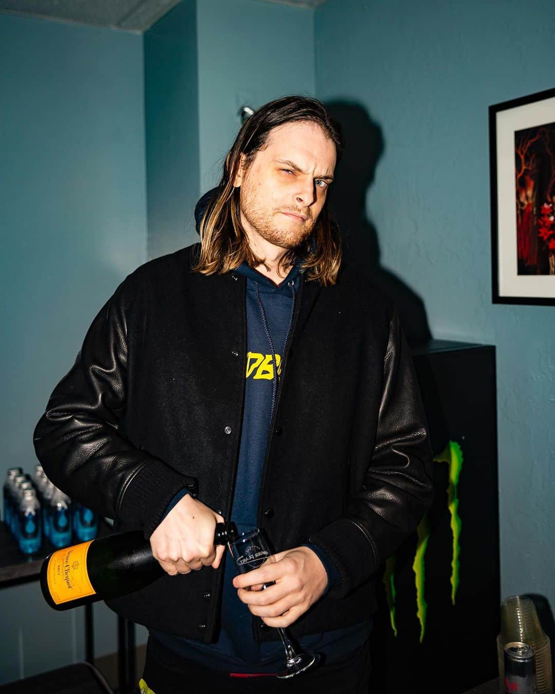 Zeds Deadのインスタグラム：「DEADBEATS HOUSE PARTY starts tonight! Hooks is going live at 11pm EST. Swipe left to see the rest of this week’s schedule including sets from DC and Dion Timmer 🤘」