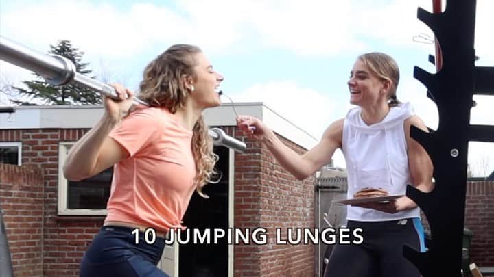のインスタグラム：「Our #ZusjesDeWitte mini home workout 👯‍♀️Let us know when you tried it yourself 🔥  Go for 2 or 3 sets with 20 seconds rest in between excercises, 5 min rest in between sets: - 20 Single Leg Jumps (each side) - 30 sec Russian Twist - 20 sec One Leg V-Sits (each side) - 15 Bent-over-Row - 30 sec Bukovec - 30 sec Slam Ball - 30 sec Explosive Push Ups - 10 Jumping Lunges #StayActive #StaySafe #TeamNB」