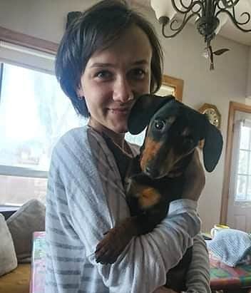 リュボーフィ・イリュシェチキナのインスタグラム：「Do I still want a bunny or this dog? #spreadtheinfonotthevirus #stayhome  #puppy #fun #cottagemood」