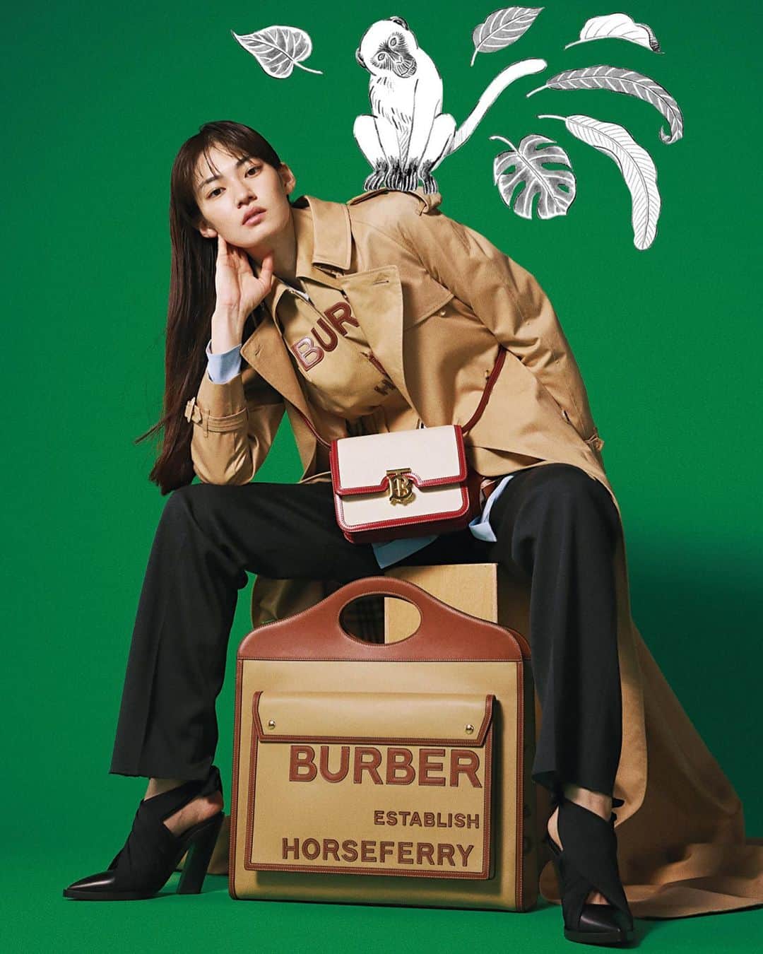 江原美希のインスタグラム：「今発売中のSPURに載っています🌹 Webで動画もみれます👏 BURBERRYのTBバッグの可愛さはもちろんのこと、中に着てる服がどストライクすぎました🤤」