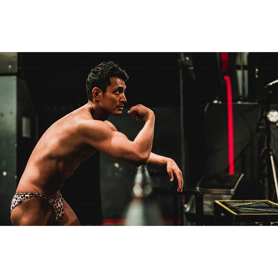 西尾健太さんのインスタグラム写真 - (西尾健太Instagram)「がっつりトレーニングがしたい  #感覚ピエロ #感エロ #drummer #drums #ドラム #peal #pealdrums #パール #live #livehouse #ライブ #ライブハウス#athlete #adventurer #training #muscletraining #筋トレ #筋トレ男子 #workout #ワークアウト #gym #gymlife #ジム #diet #ダイエット #めざせmarvel体型 #健トレ日記」4月2日 1時36分 - nishio.kenta