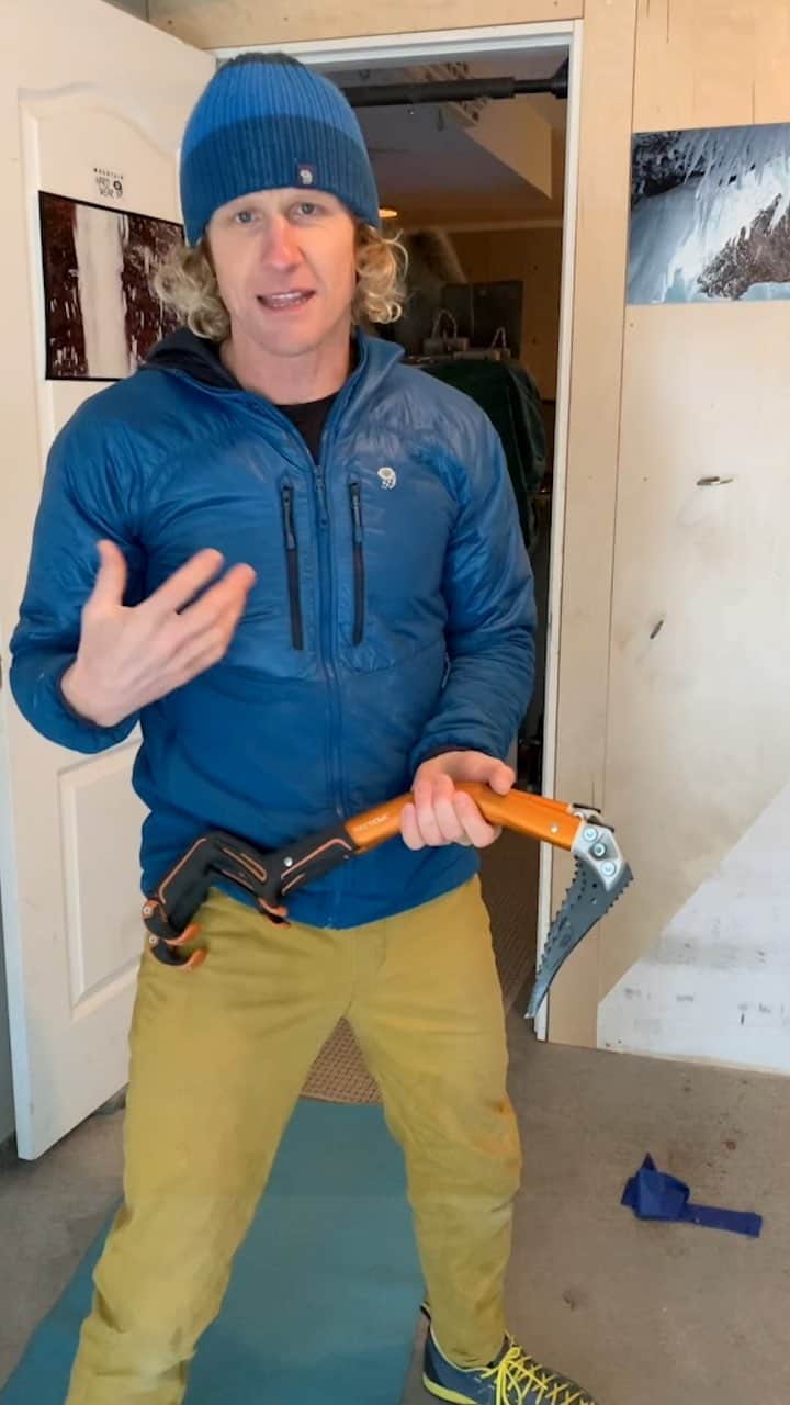 マウンテンハードウェアのインスタグラム：「Ice climbers have been perfecting the art of off-the-ice simulation long before the rest of us got on board. Here, @timemmett demonstrates some training exercises he used while he was preparing to climb the world’s hardest ice route.」