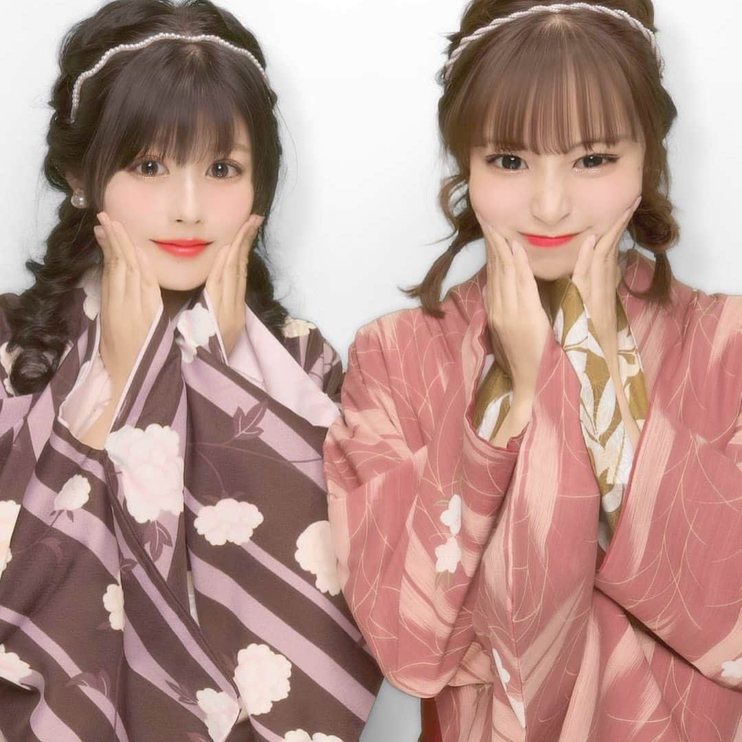 ちとせよしのさんのインスタグラム写真 - (ちとせよしのInstagram)「今日はののさんのお誕生日︎︎︎︎☺︎ ちょっと前にお祝いしてきました！21歳おめでとう〜🎂 スイーツとプレゼント喜んで貰えてよかった〜(*´▽｀*) こんな時だから当日にお祝い出来なかった悔しさはあるけど…！ 出会ってからも約1年くらいですね！こんなに仲良くなれるなんて🤭♡ ののにとって素敵な1年になりますように🙌🏻 大好きよ〜〜〜！！ 載せてなかったプリクラもぺたり #よしノノ 🍒 ･ ･ ･ #レギャン東京 #アフタヌーンティー #誕生日プレート #誕生日サプライズ #プリクラ #プリント倶楽部 #suu」4月2日 14時32分 - chitose_yoshino