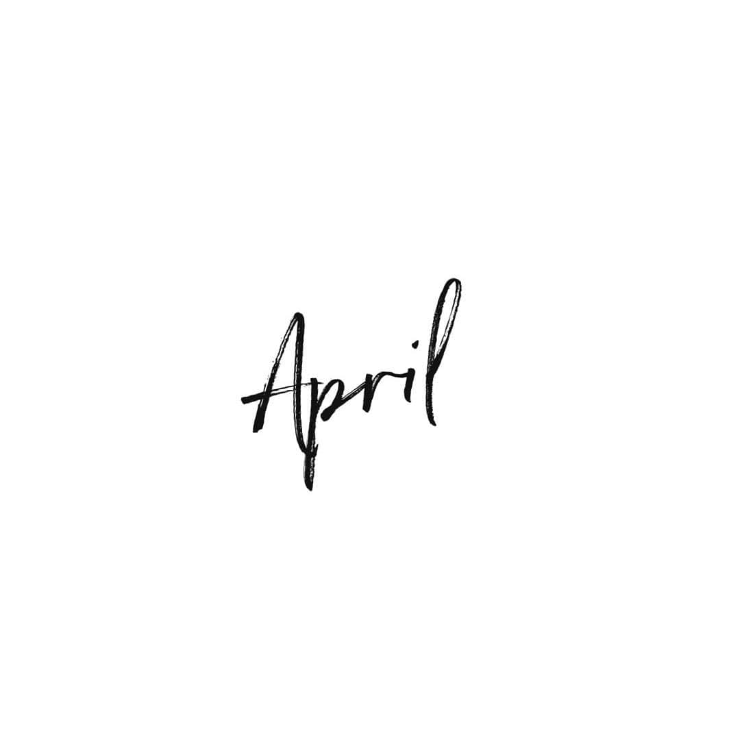 日下裕江さんのインスタグラム写真 - (日下裕江Instagram)「April  新年度の始まり🌸  なのに…  #april #４月 #新年度 #新年度スタート  #新年度2020」4月2日 6時21分 - hiroe___h