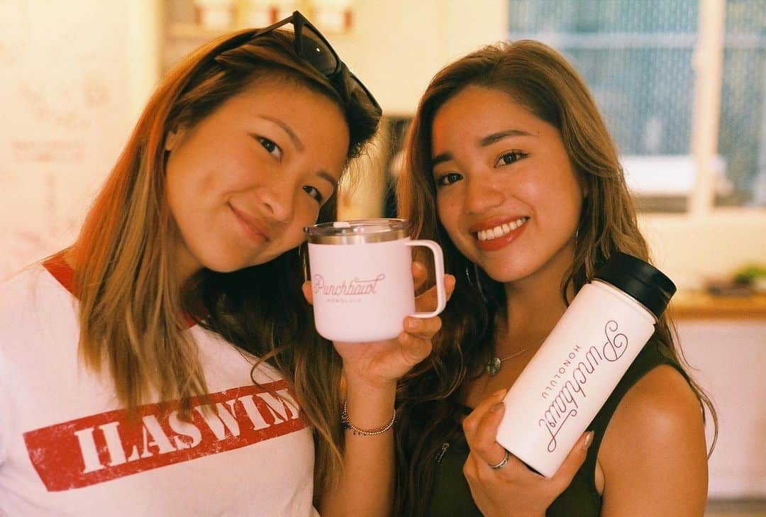 Punchbowl Coffeeのインスタグラム：「Everyone’s favorite camper mug and tumbler at www.punchbowlcoffee.com✨ I’m glad we always make time to kick it since we never know when we get to hang out☕️ so lucky to have friends like these🦔🦦🦥」