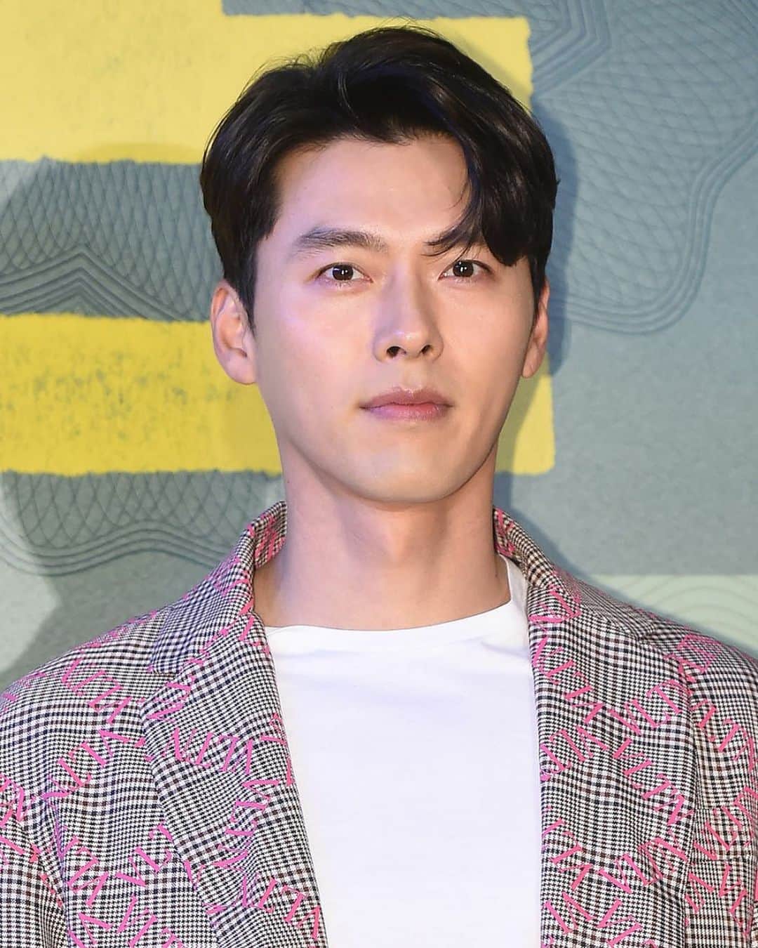 ヒョンビンのインスタグラム：「[2019.03.19] Hyun Bin attended K-movie “Money” VIP premiere. —— #hyunbin #현빈 #ヒョンビン #玄彬」