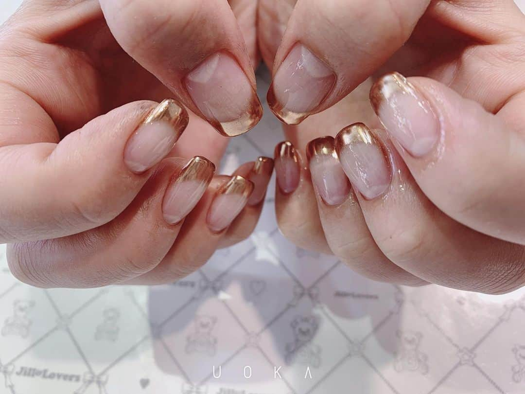 Jill&Loversのインスタグラム：「ミラーフレンチ✨  #jillandlovers #nail #nailart #paragel #gelneil#gel #ネイル #ネイルアート #me #look #love #かわいい」