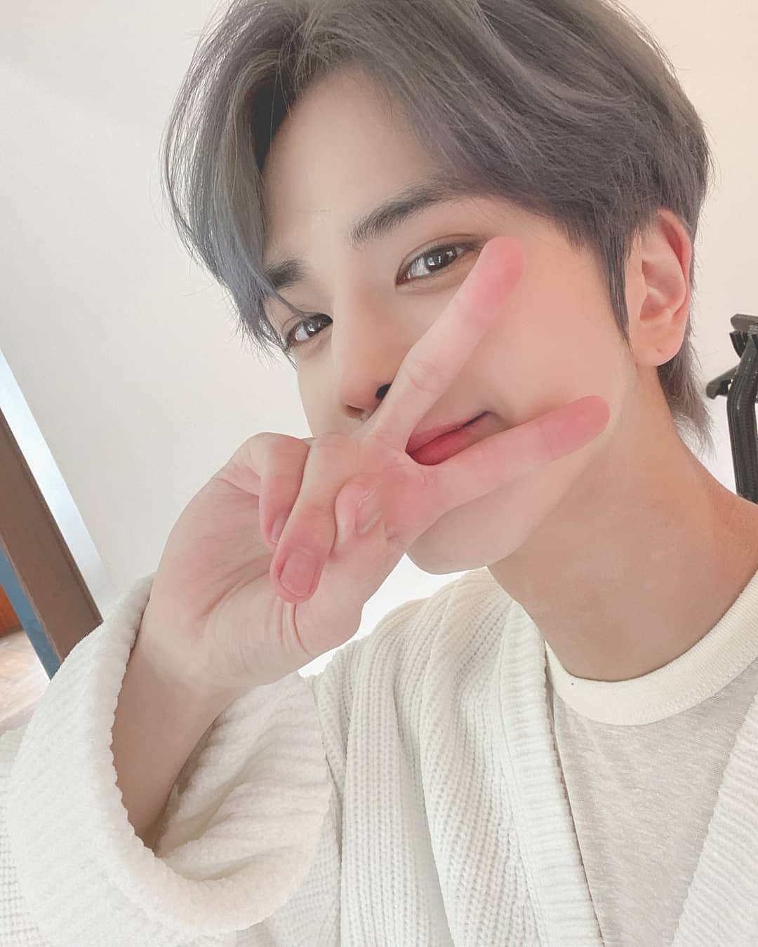 ヨンフンさんのインスタグラム写真 - (ヨンフンInstagram)「200401 Twitter Update #THEBOYZ #더보이즈 #YOUNGHOON #영훈」4月2日 9時12分 - younghoon.theboyz