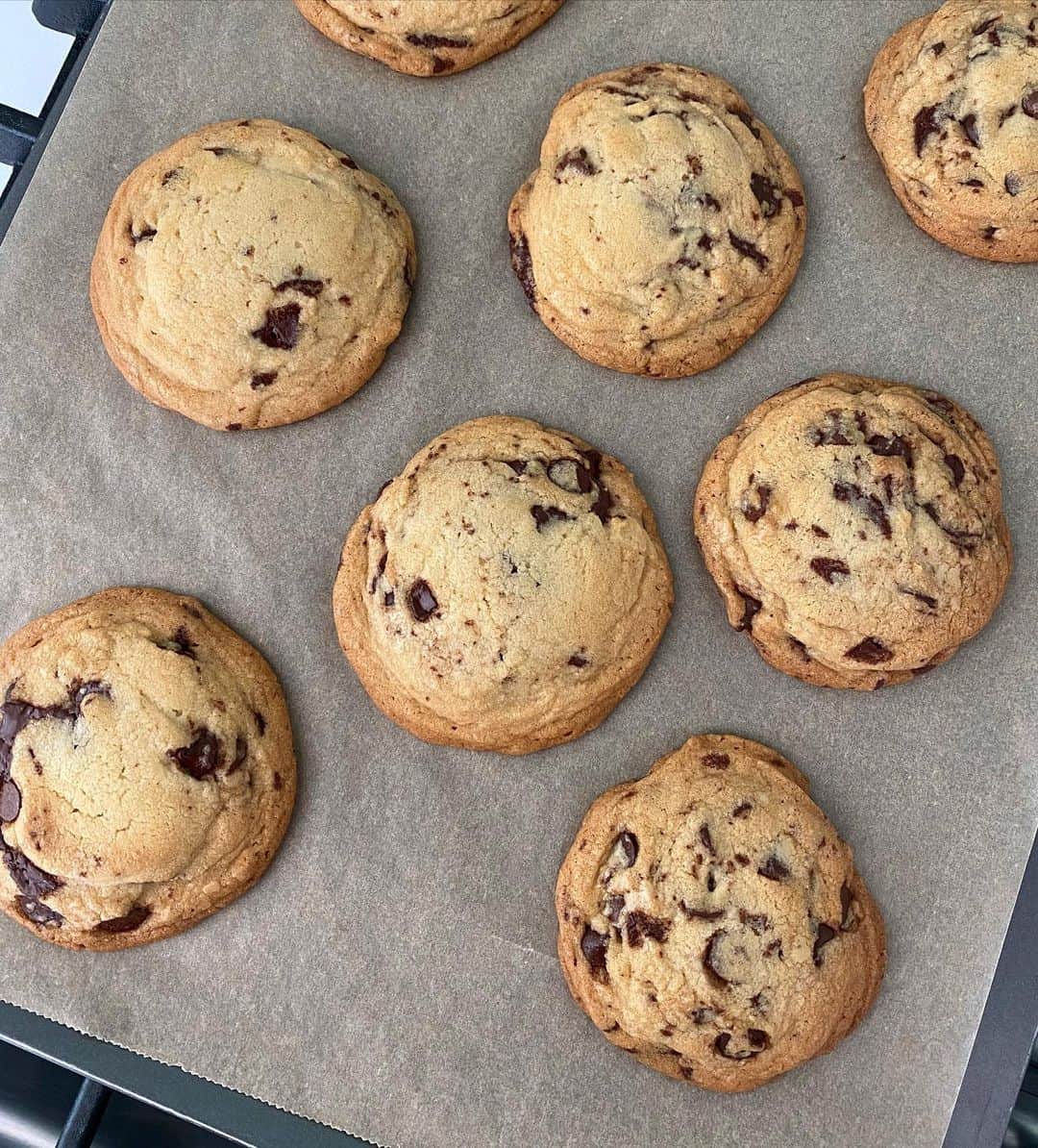 ジャーダ・デ・ラウレンティスさんのインスタグラム写真 - (ジャーダ・デ・ラウレンティスInstagram)「As yummy as advertised @nytcooking 😍 thx for the recipe! Which Choc chip cookie recipe should I try next?? #wecook」4月2日 13時35分 - giadadelaurentiis