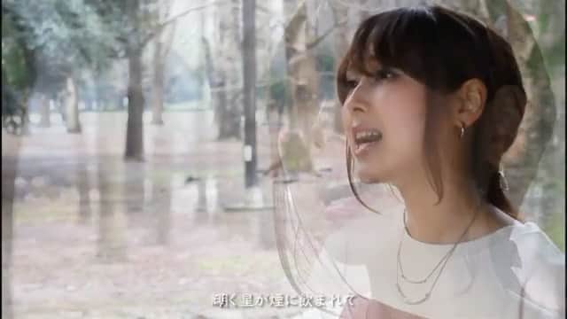 のインスタグラム：「#えんとつ町のプペル  MV、今回2パターン作りました！！ 室内と屋外で雰囲気の違った演出ができて、とても楽しかったです✨ _ 大変な状況が続く中ですが、少しでも皆さんの心に何か届けられたらと思います。 こちらもYouTubeにフルが上がっているので、是非ご覧下さい❣️宜しければシェア&高評価どうぞ宜しくお願いします🙇‍♀️✨_ Song Arrange・Director @makotowakatabe  Song @japanesehandsome  #poupelleofchimneytown」