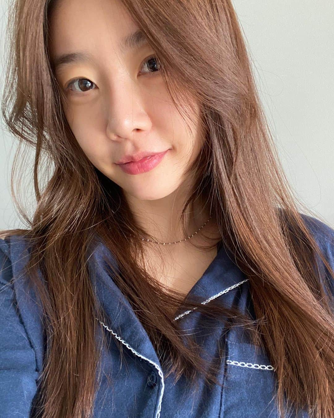 ソジン のインスタグラム：「🏠🔆」