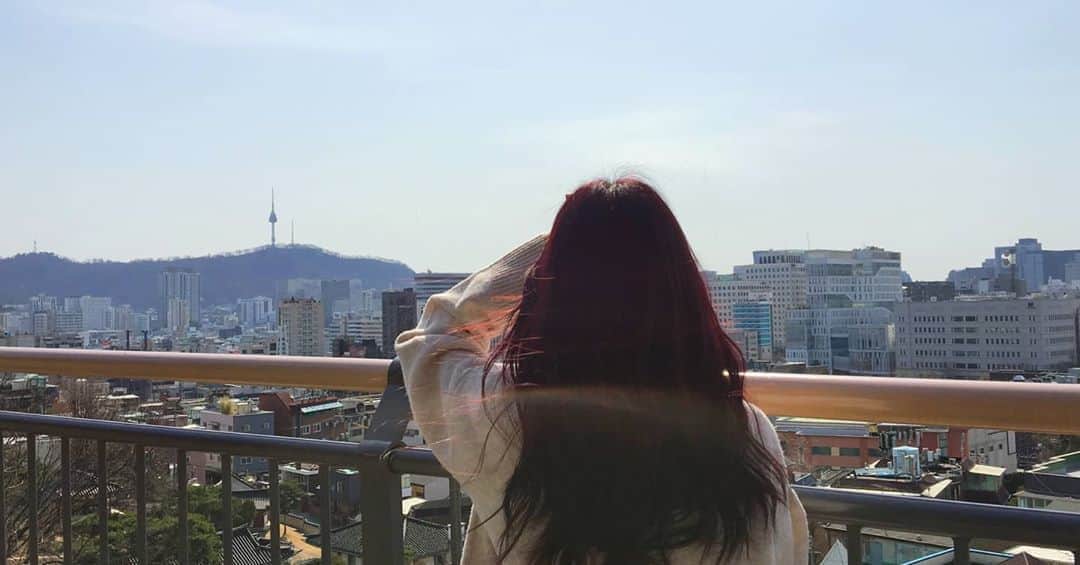 ユジョンのインスタグラム：「행복했으면 좋겠다. 모두🙏」