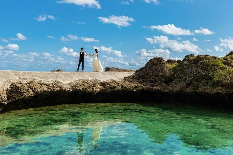 Decollte Wedding Photographyのインスタグラム：「【Miyako Island 宮古島】Miyako Island photo shoot start from this summer🏖🐠﻿ ﻿ Photographer @seiji_nishimori_studiosuns ﻿ @studiosuns_okinawa  @decollte_weddingphoto﻿ @decollte_weddingstyle﻿ ﻿ ﻿ #japan #Okinawa #Miyakolsland #Decolltephotography #weddinginspiration #Weddingphotography #prewedding #weddingphoto #overseasprewedding #japaneseprewedding #japanwedding #landscapephotography #romantic #love #happiness #日本 #沖縄 #宮古島 #海外婚紗 #婚紗 #唯美 #신부 #웨딩 #웨딩사진」