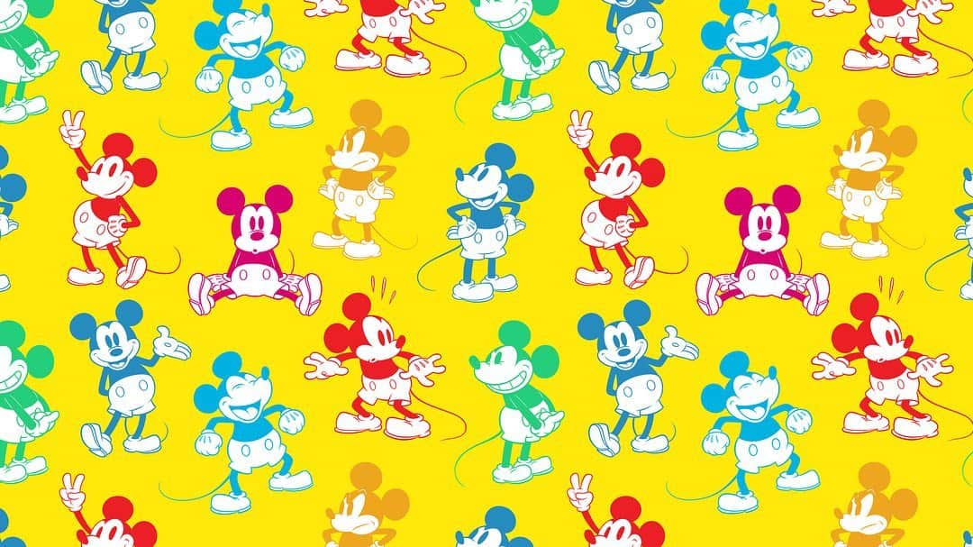 ミッキーマウスさんのインスタグラム写真 - (ミッキーマウスInstagram)「You always got a pal around with Mickey in your background! 💻😉 Follow the instructions in our comment below to download and snag a matching phone wallpaper @MickeyTrueOriginal.」4月3日 0時52分 - mickeymouse