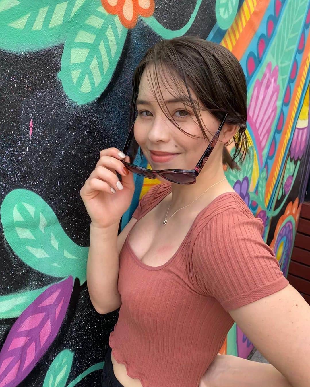 のインスタグラム：「🌵🌼💟💫」