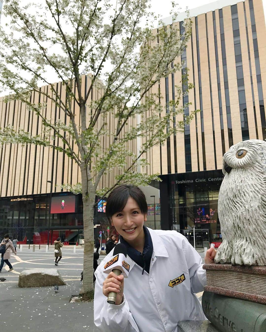 横山ルリカさんのインスタグラム写真 - (横山ルリカInstagram)「. あす4/3（金）めざましテレビ⏰は、 【借りて住みたい街1位🥇池袋！その魅力と生まれ変わる街】をココ調🔎 . リニューアルされた小説やドラマで有名な池袋駅西口公園も必見です🦉 . そして、めざましじゃんけん3戦目にも出演させていただきます✊✌️🖐 . ぜひ、ご覧ください🌈 . #めざましテレビ  #ココ調 #借りて住みたい街 #1位 #池袋 . #めざましじゃんけん #3戦目」4月2日 20時38分 - rurika_yokoyama_official