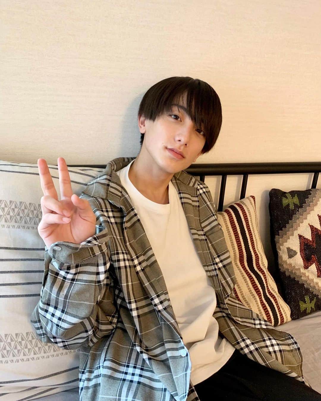 小西詠斗のインスタグラム：「ピース✌️」