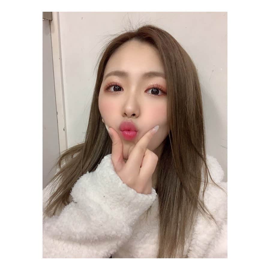 森田彩花さんのインスタグラム写真 - (森田彩花Instagram)「😙💛 ． 4月突入➰ょろたの➰♥️ ． てぃんのこと忘れんといてなっ♥️? ． #4月 #春 #april #spring #いつかのてぃん」4月2日 21時00分 - ayaka_morita0529