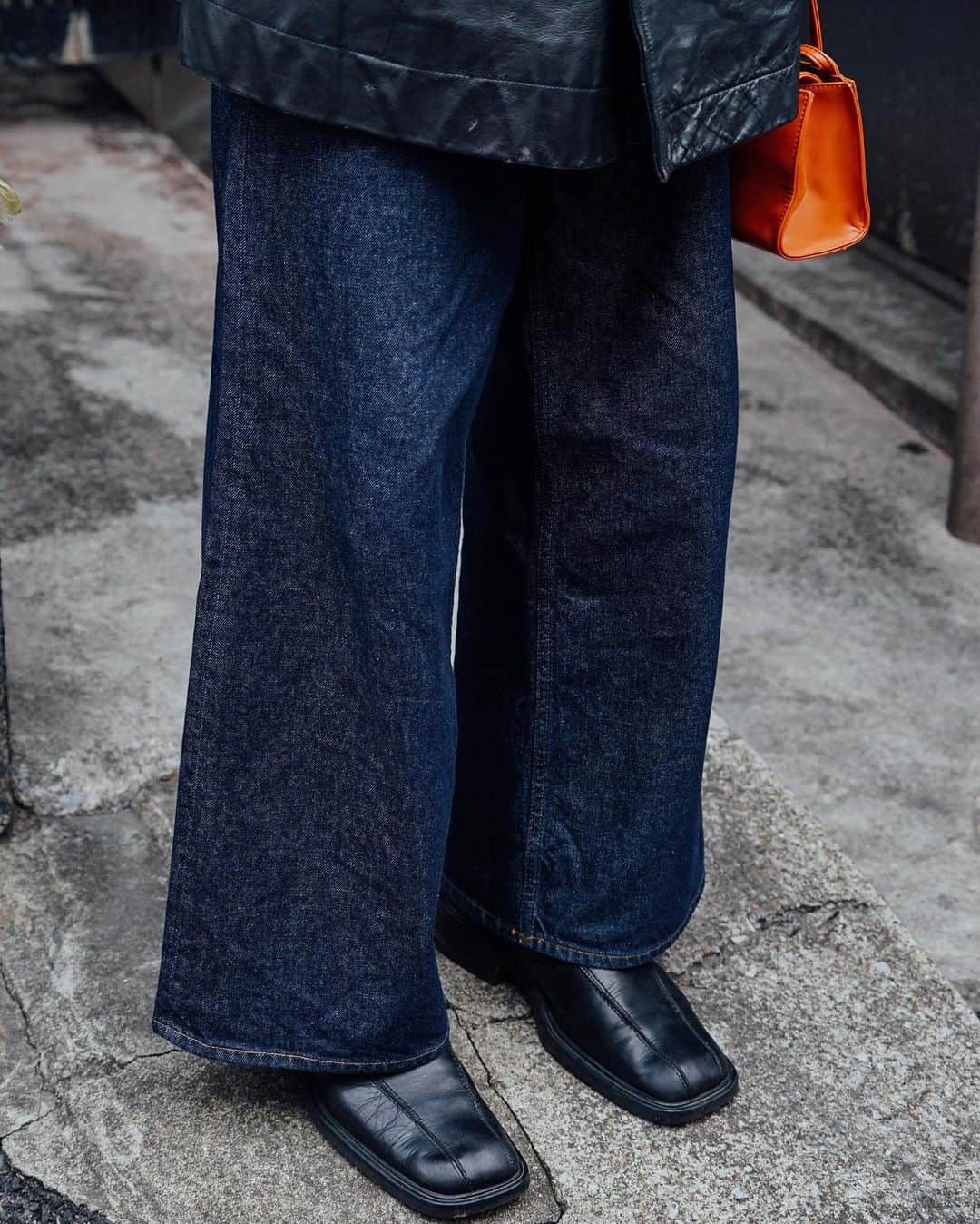 Fashionsnap.comさんのインスタグラム写真 - (Fashionsnap.comInstagram)「【#スナップ_fs】 Name：Takato  Jacket #Calvin Klein Pants #COS Bag #Telfar Shoes #used Earring #used  #fashionsnap #fashionsnap_men」4月2日 21時15分 - fashionsnapcom